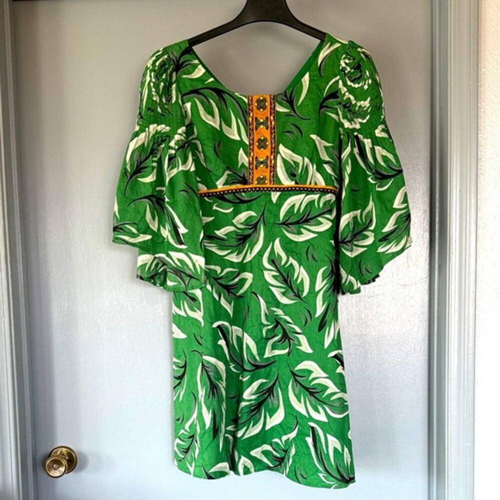 Vanessa Virginia Green Babydoll Dress Scoop Neck V-Back Embroidery sz 4 Lined